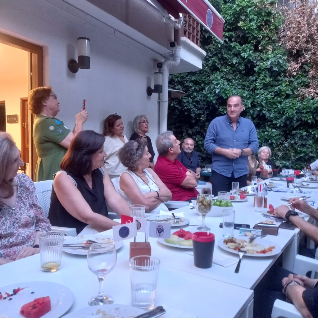 Aşiyan’daki mezun buluşmasında konuşma